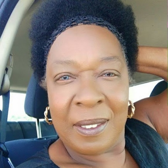 Meet your Posher, Lillie - Picture 1 of 1